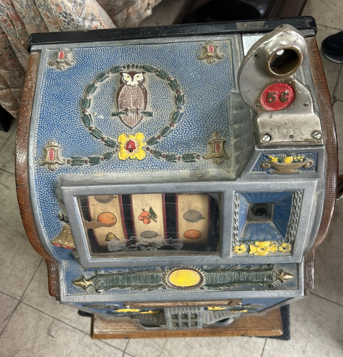 NICKEL PACE EARLY SLOT MACHINE IN GREAT CONDITION