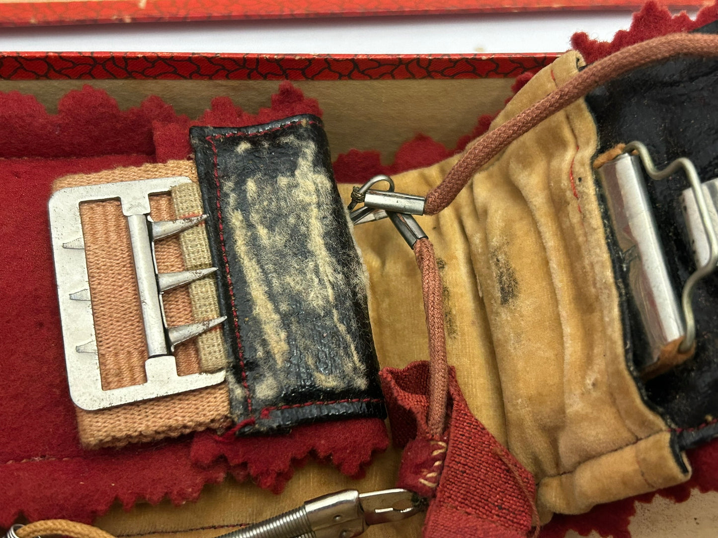 MORSE ELECTRIC BELT WITH ORIGINAL BOX AND INSTRUCTIONS