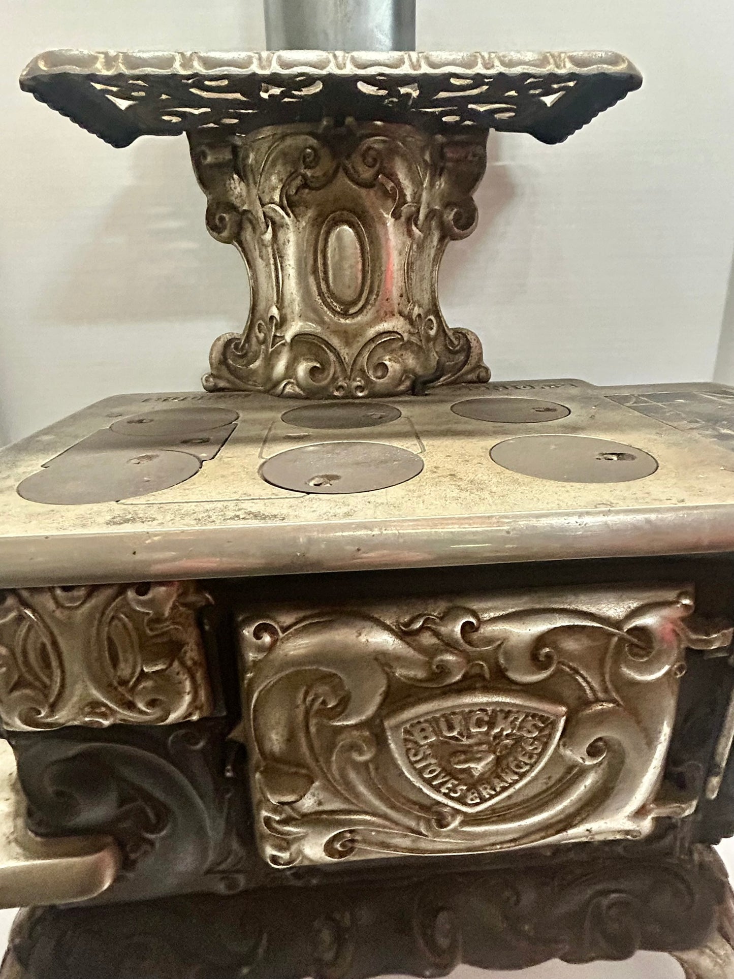 BUCKS JR. #2 LARGE CAST IRON WOOD COOK STOVE SAMPLE OR TOY