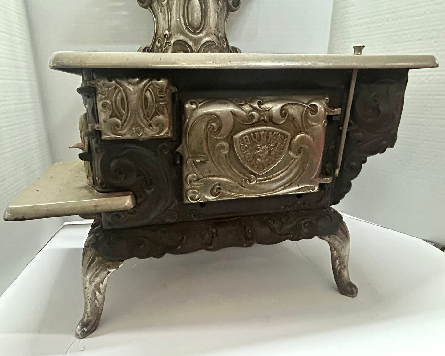 BUCKS JR. #2 LARGE CAST IRON WOOD COOK STOVE SAMPLE OR TOY