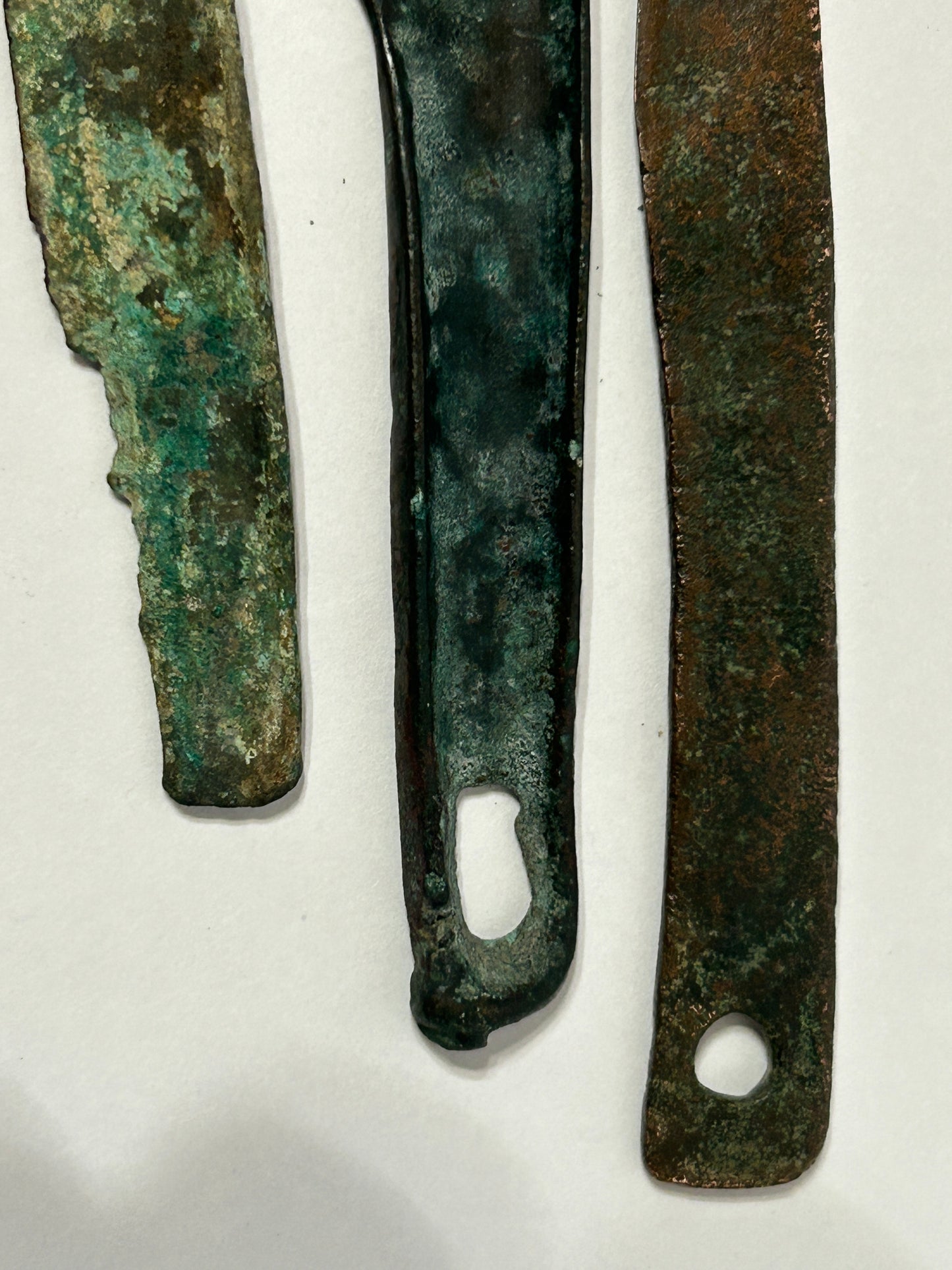 ANCIENT CHINESE 1600-1028 BC BRONZE KNIVES