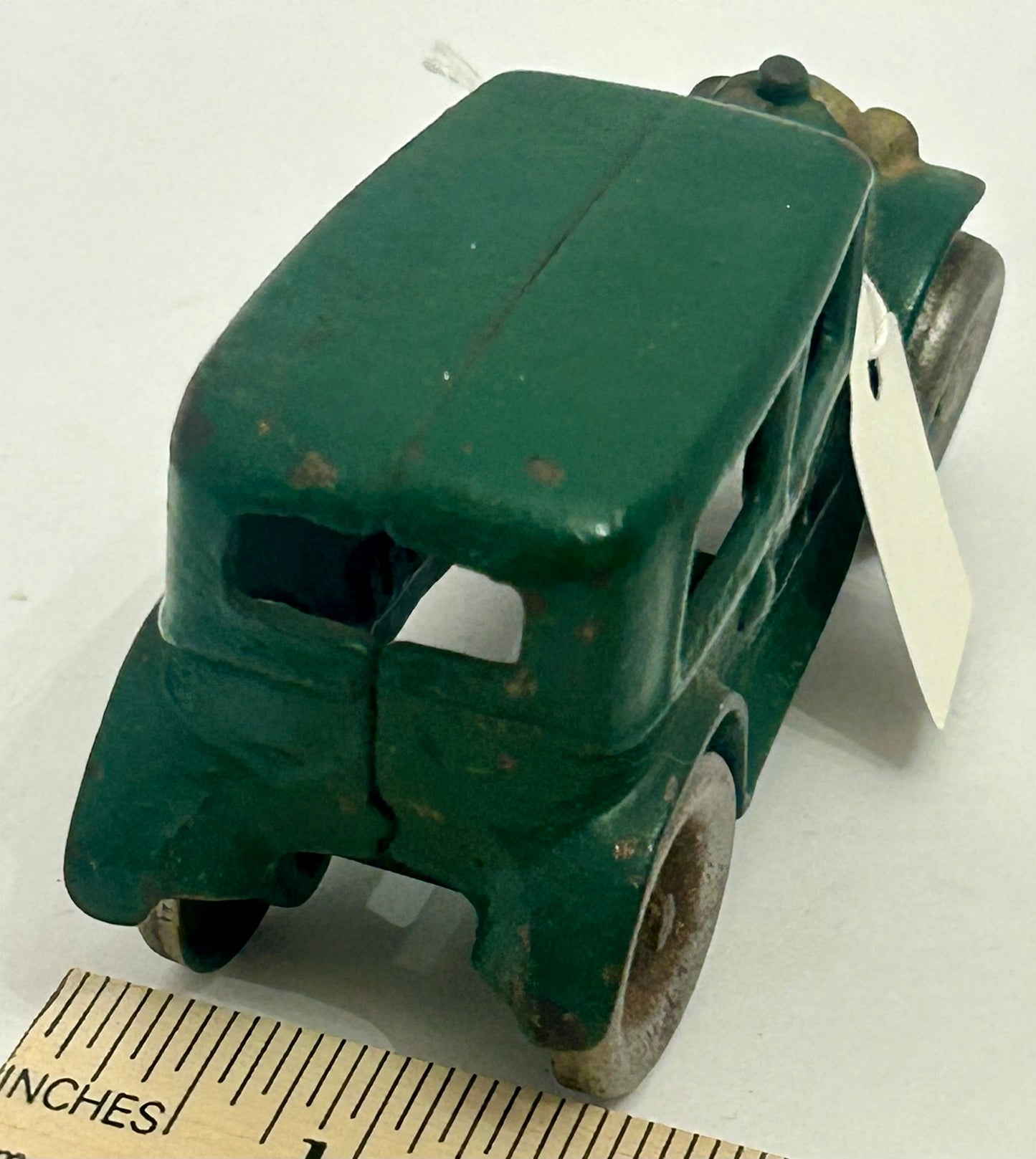 CAST IRON ARCADE TOY SEDAN CAR