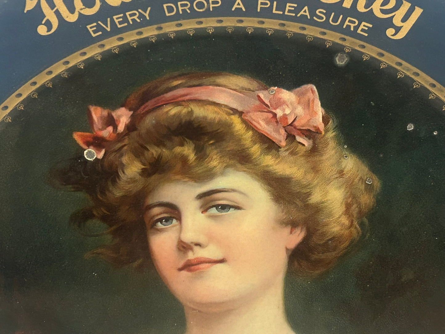 ANTIQUE ADVERTISING SIGN FOR HODICO WHISKEY ROUND TIN WITH PRETTY WOMAN