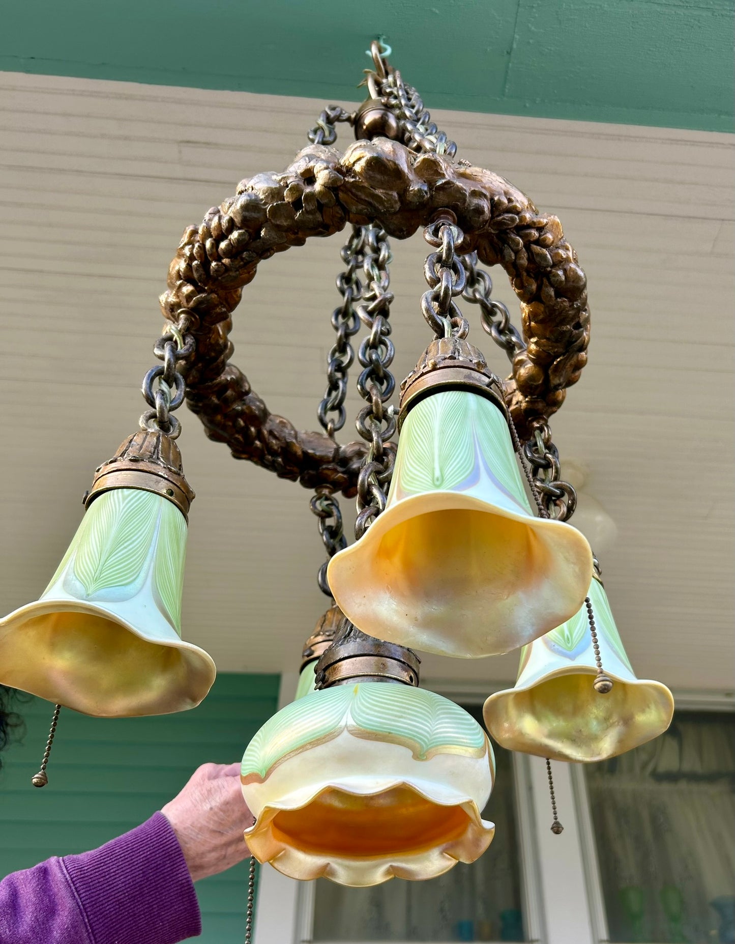 ANTIQUE QUEZAL SHADES HANGING LIGHT
