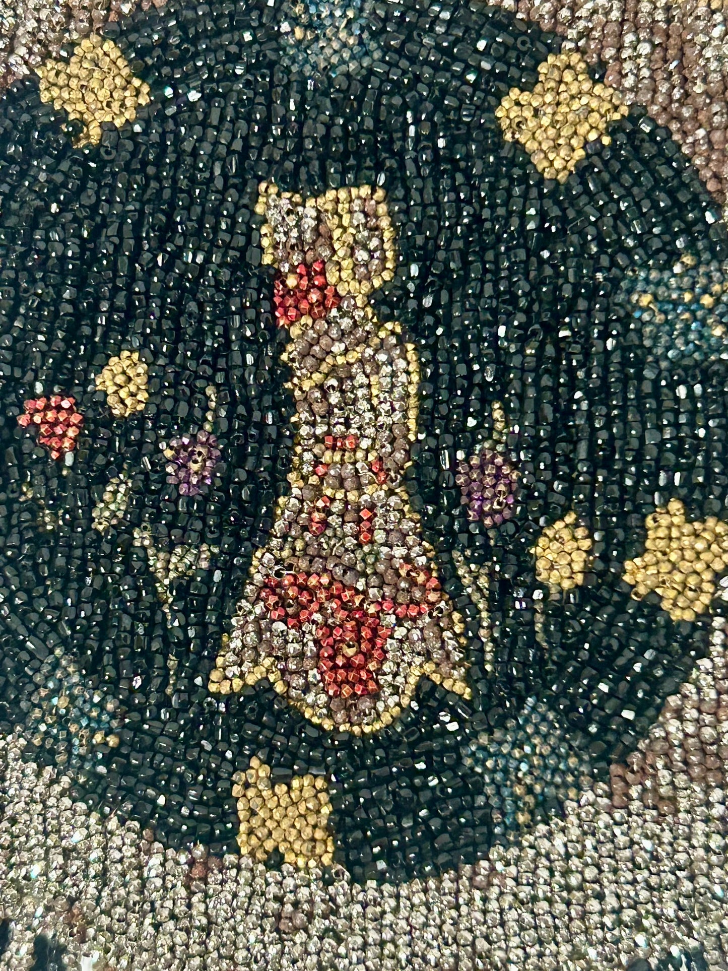 ANTIQUE UNUSUAL BEADED "BONNET GIRL" DESIGN PURSE