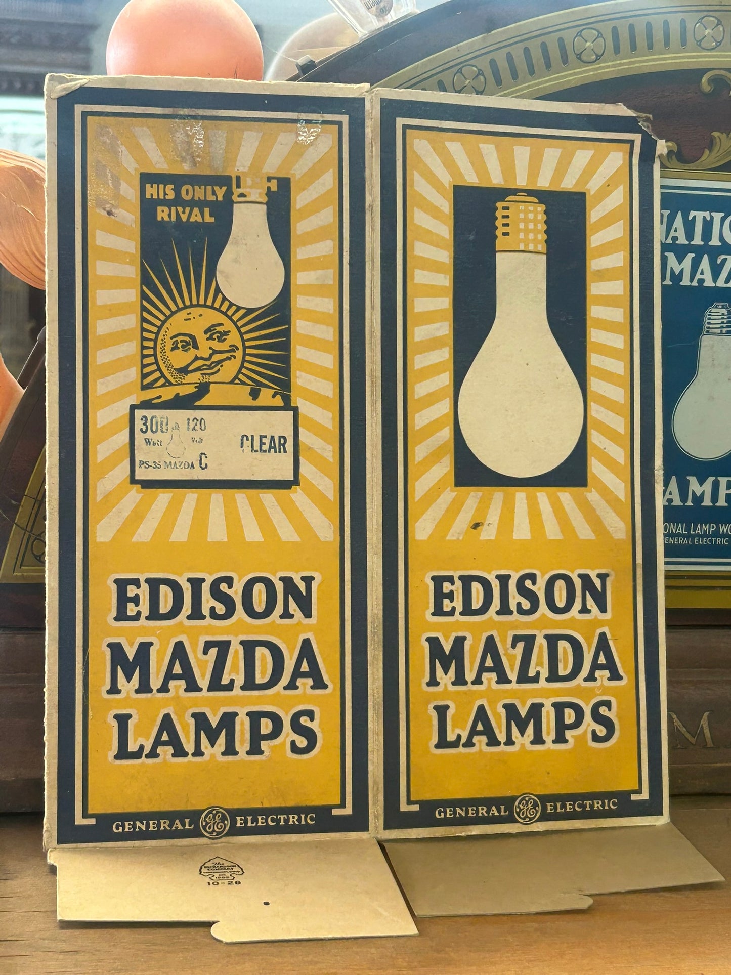 MAZADA LAMP BULB DISPLAY