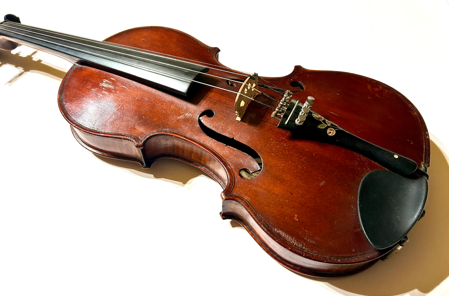 VIOLIN MADE IN LORIMOR IOWA IN 1905 BY CHRISTAL THURMAN