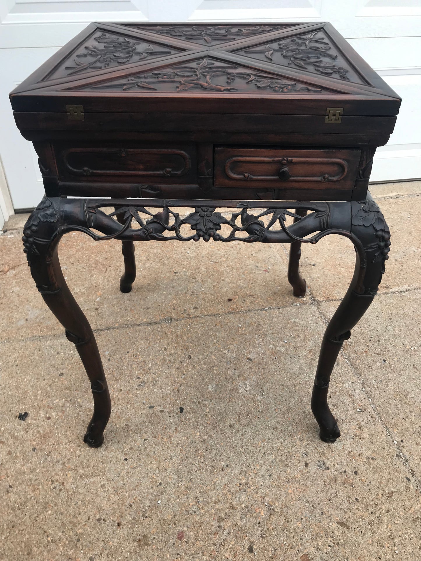ANTIQUE ROSEWOOD CHINESE GAME TABLE AND FOUR CHAIRS