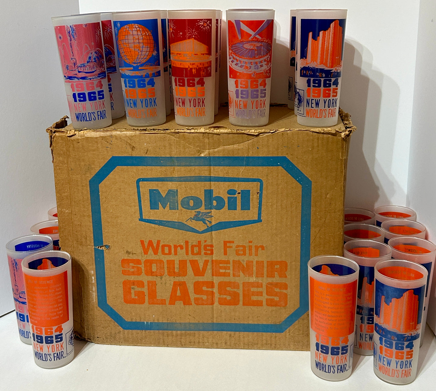 MOBIL GASOLINE CASE OF NEW YORK 1964 WORLD'S FAIR GLASSES