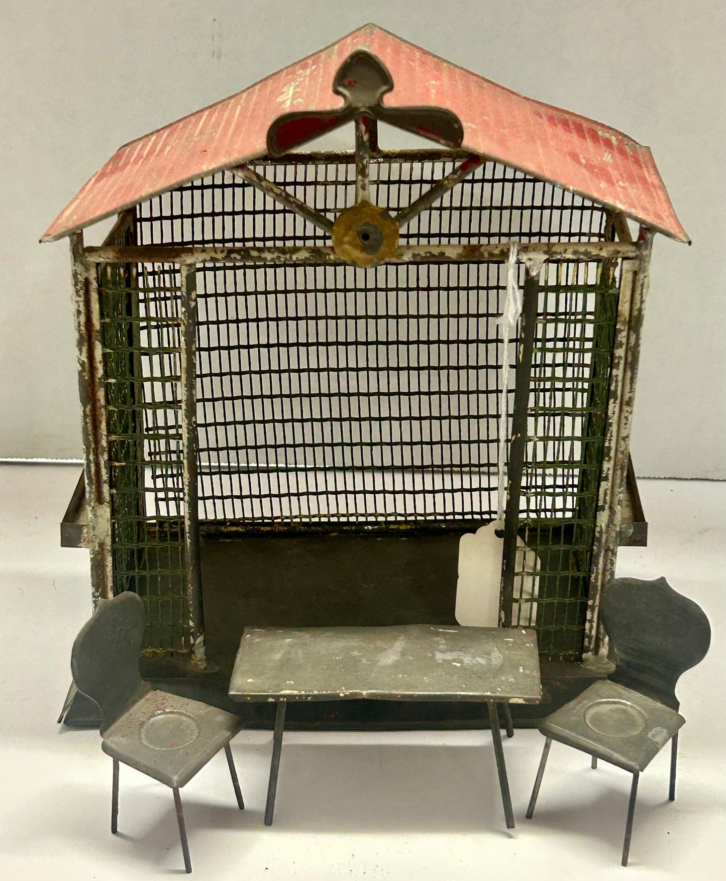 TOY TIN AND WIRE ANTIQUE ROOM WITH TABLE AND CHAIRS