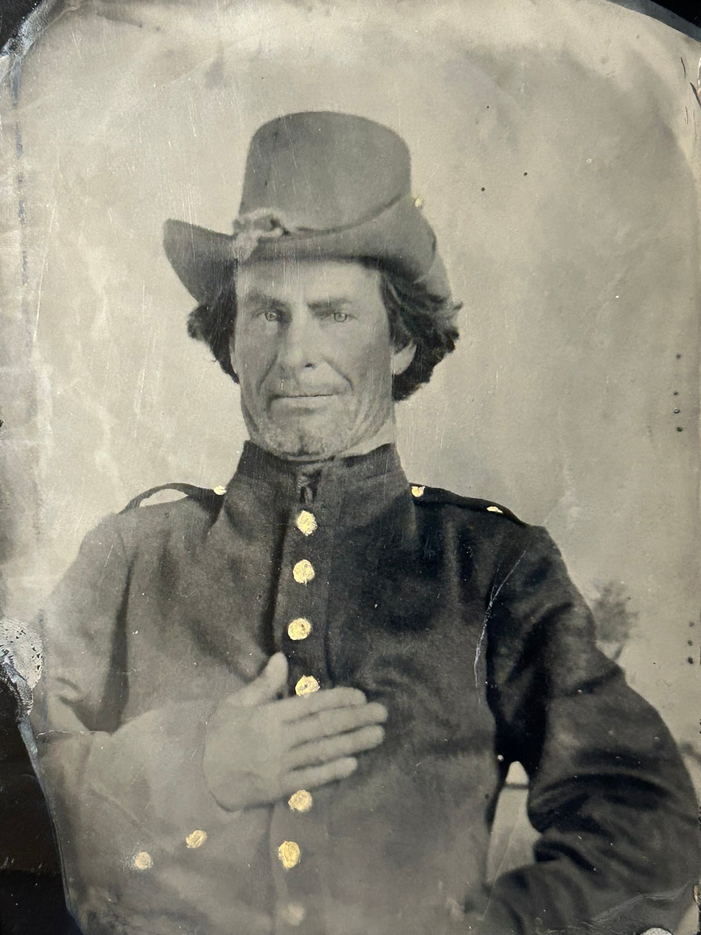CIVIL WAR UNION SOLDIER LARGE TINTYPE