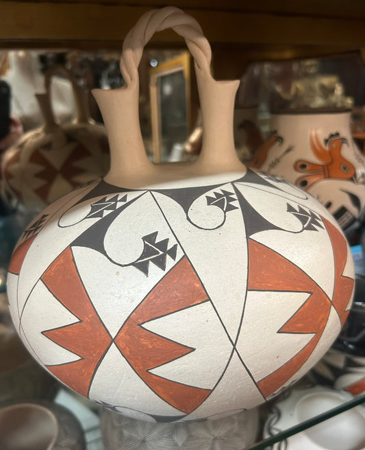 NATIVE AMERICAN POTTERY EVWLYN CHEROMIAH LAGUNA PUEBLO NATIVE AMERICAN WEDDING VASE