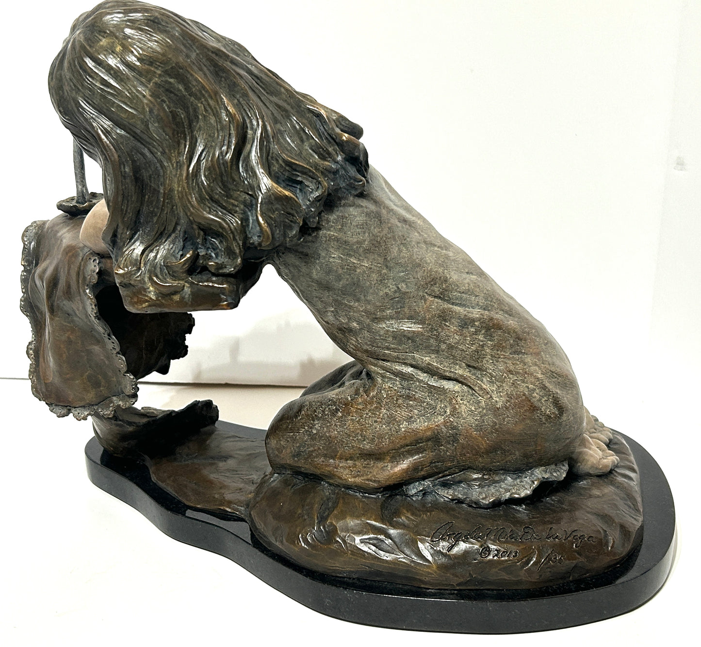 ANGELA MIA DE LA VEGA 1970 TEXAS "LIGHT OF MY LIFE" BRONZE SCULPTURE OF YOUNG GIRL