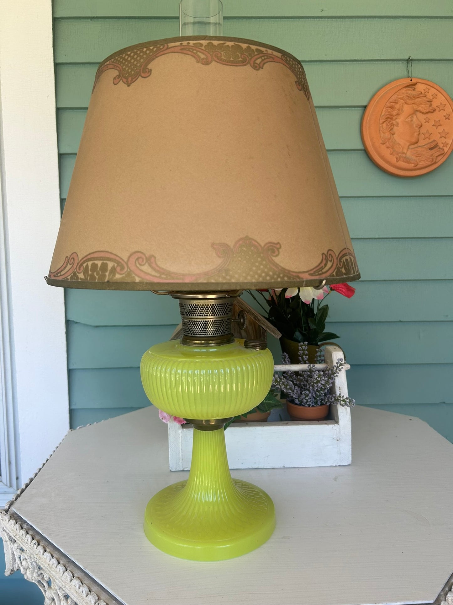 ALADDIN YELLOW VERTIQUE MOONSTONE LAMP AND SHADE