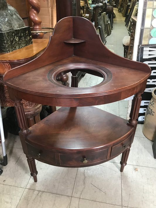 ANTIQUE EARLY 1800's CORNER WASHSTAND