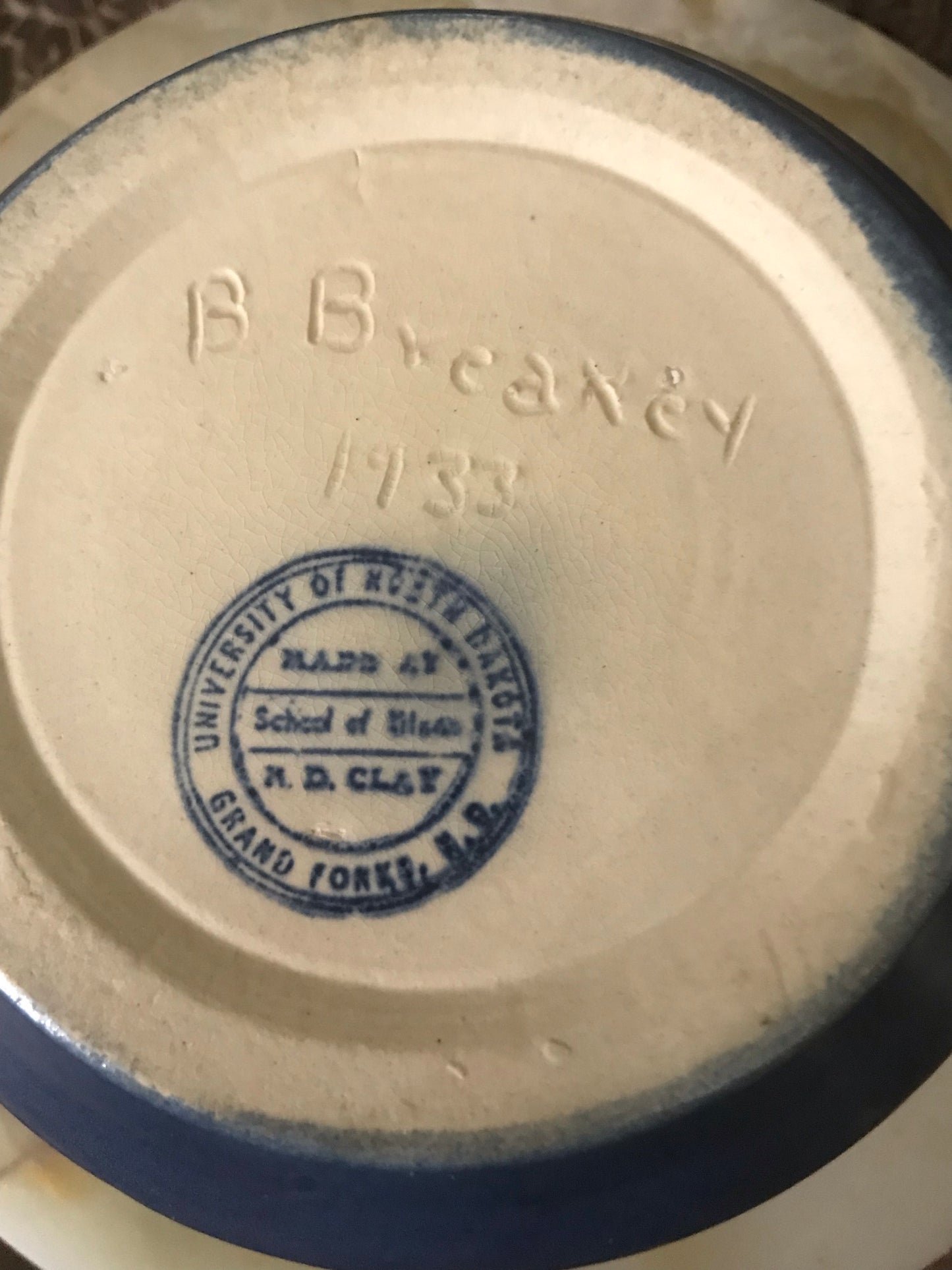 NORTH DAKOTA SCHOOL OF MINES VASE