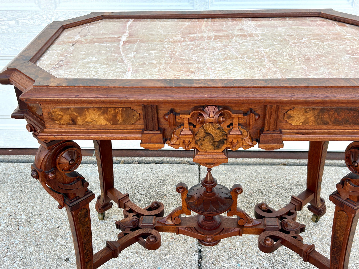 VICTORIAN ANTIQUE FANCY WALNUT MARBLE TOP CENTER TABLE