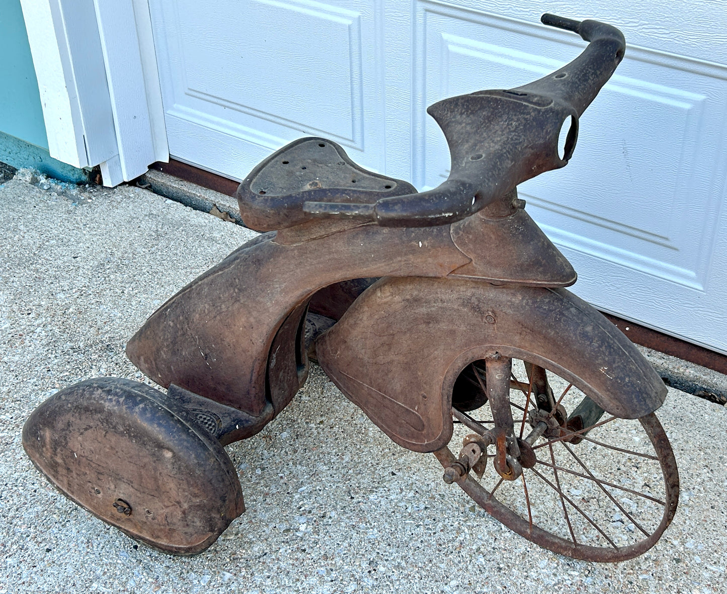 1930'S TRICYCLE "SKY KING" ART DECO FUTURISTIC STYLE