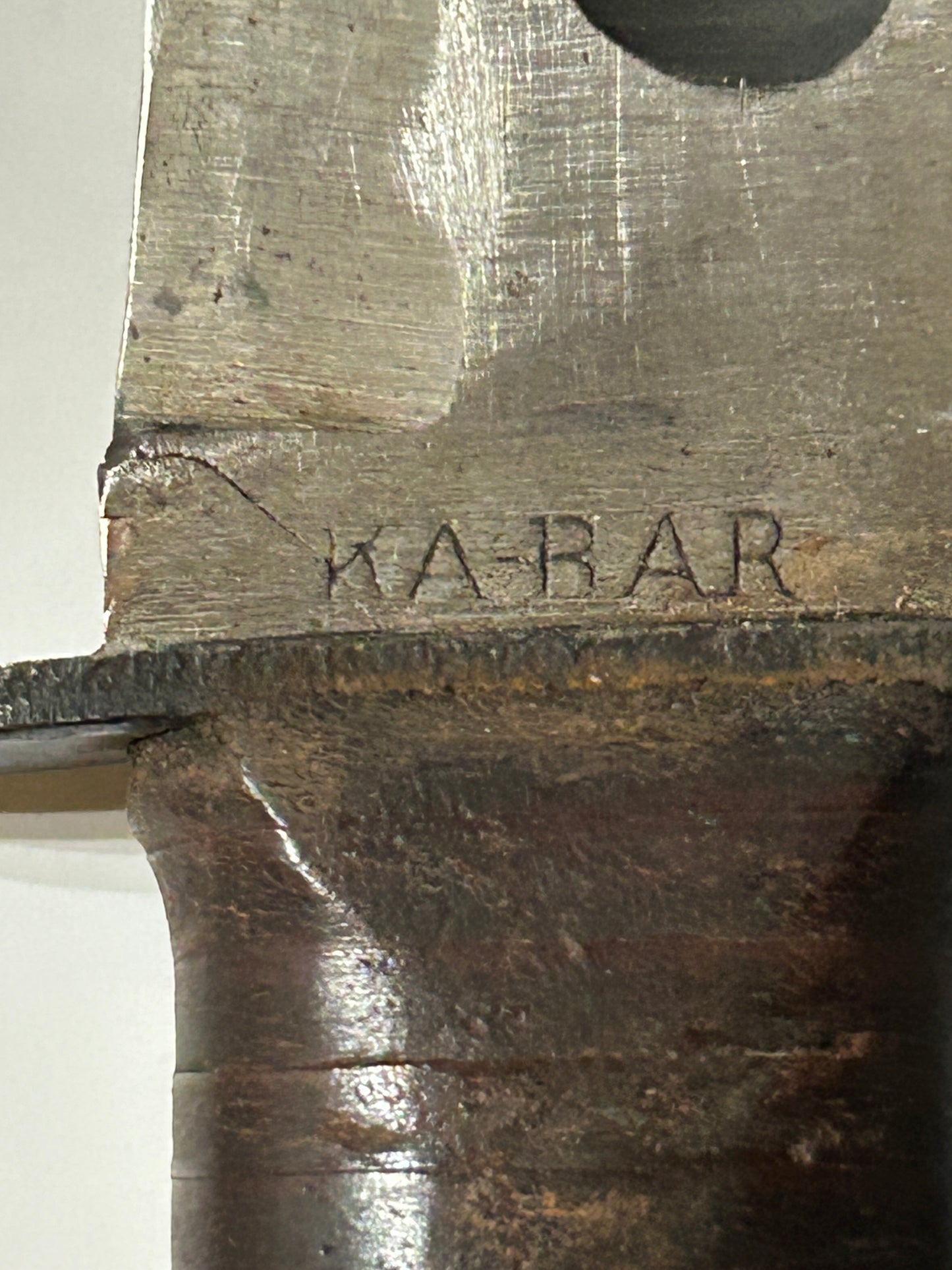 THREE UNITED STATES MILITARY KNIVES