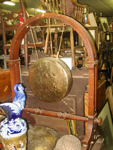 LARGE ANTIQUE WOOD AND BRASS FLOOR MODEL DINNER GONG