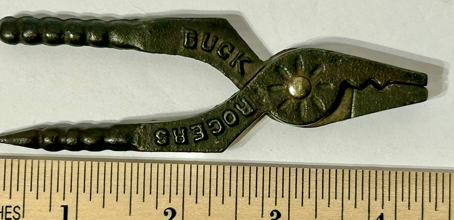 BUCK ROGERS JUNIOR CASTER PLIERS