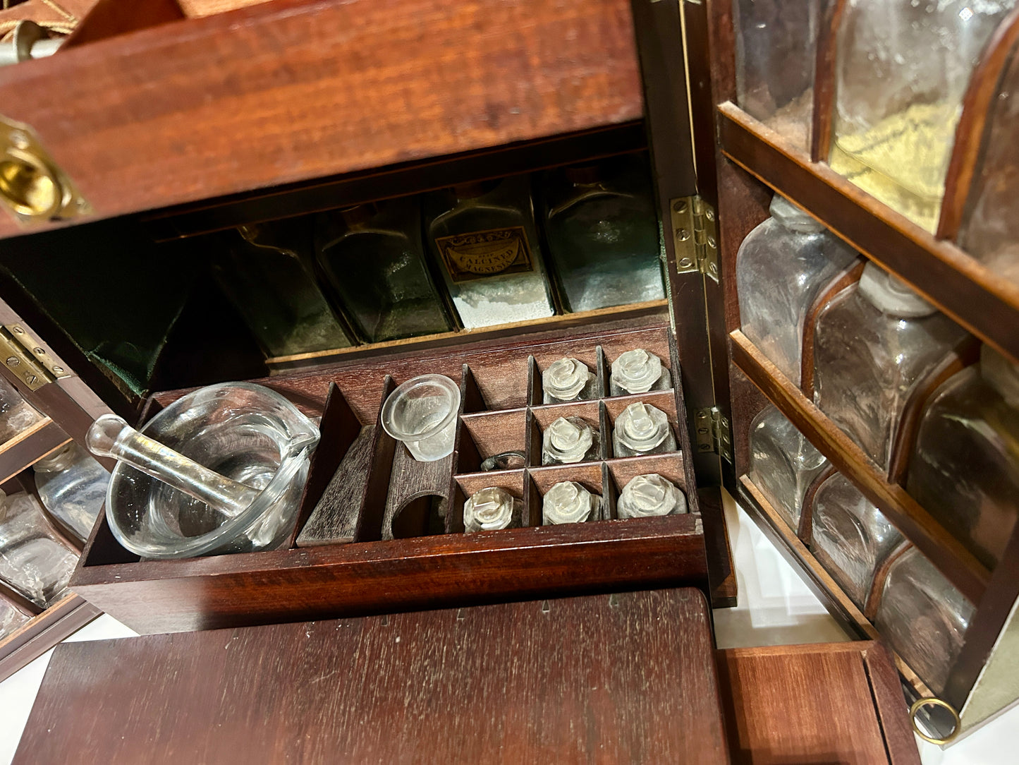 DOCTOR'S MEDICINE CASE CIRCA 1820-1850 WITH BOTTLES AND OTHER ITEMS