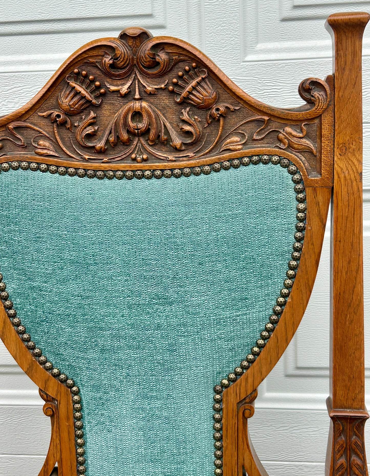 ANTIQUE SET OF FANCY OAK CHAIRS