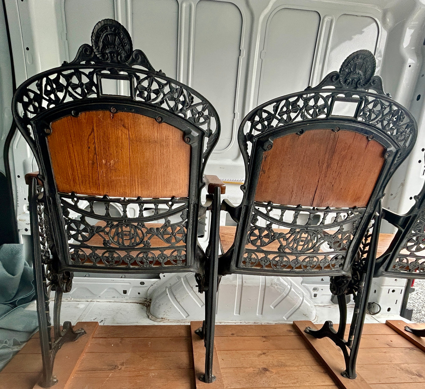 ANTIQUE FANCY CAST IRON AND WOOD TRIPLE SEAT THEATER FOLDING BENCH