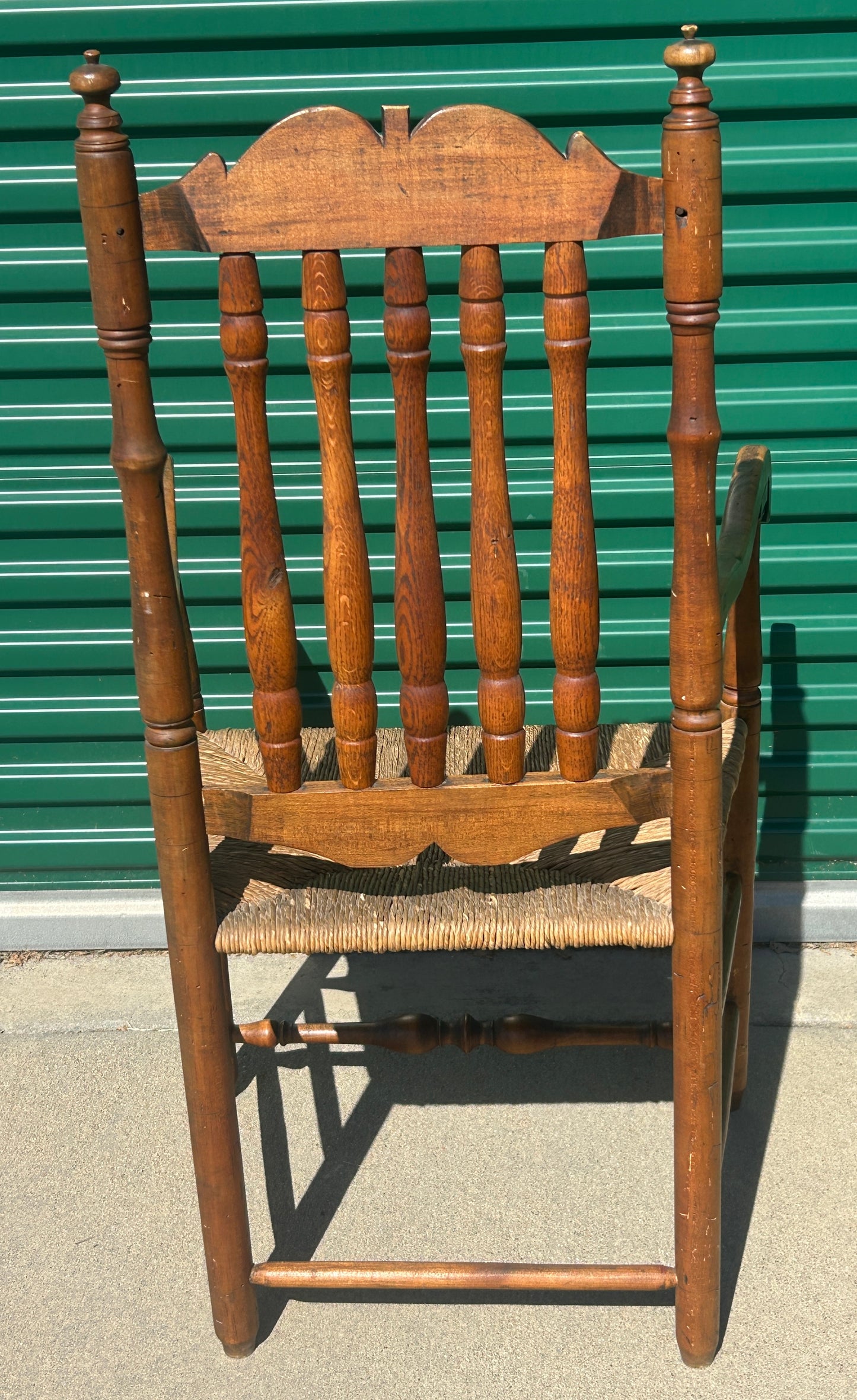 CONNECTICUT 18TH CENTURY WILLIAM AND MARY ALL ORIGINAL ARMCHAIR