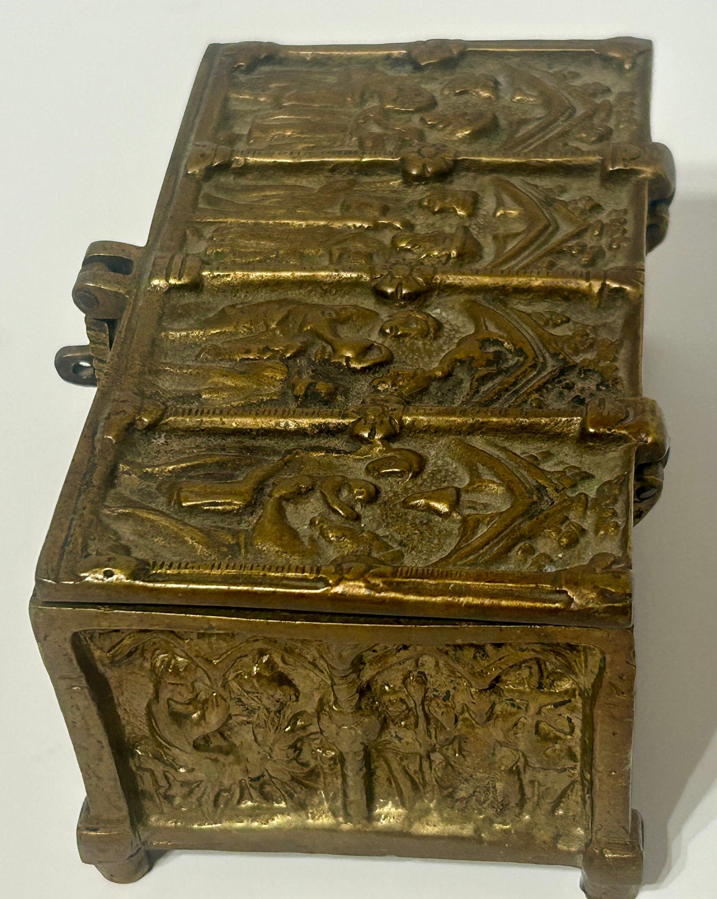ANTIQUE BRONZE MEDIEVAL DESIGN JEWELRY CASKET