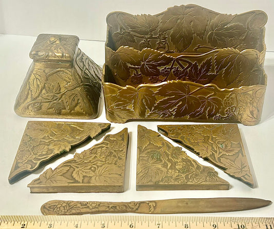 BRONZE ANTIQUE DESK SET IN FLORAL IVY PATTERN