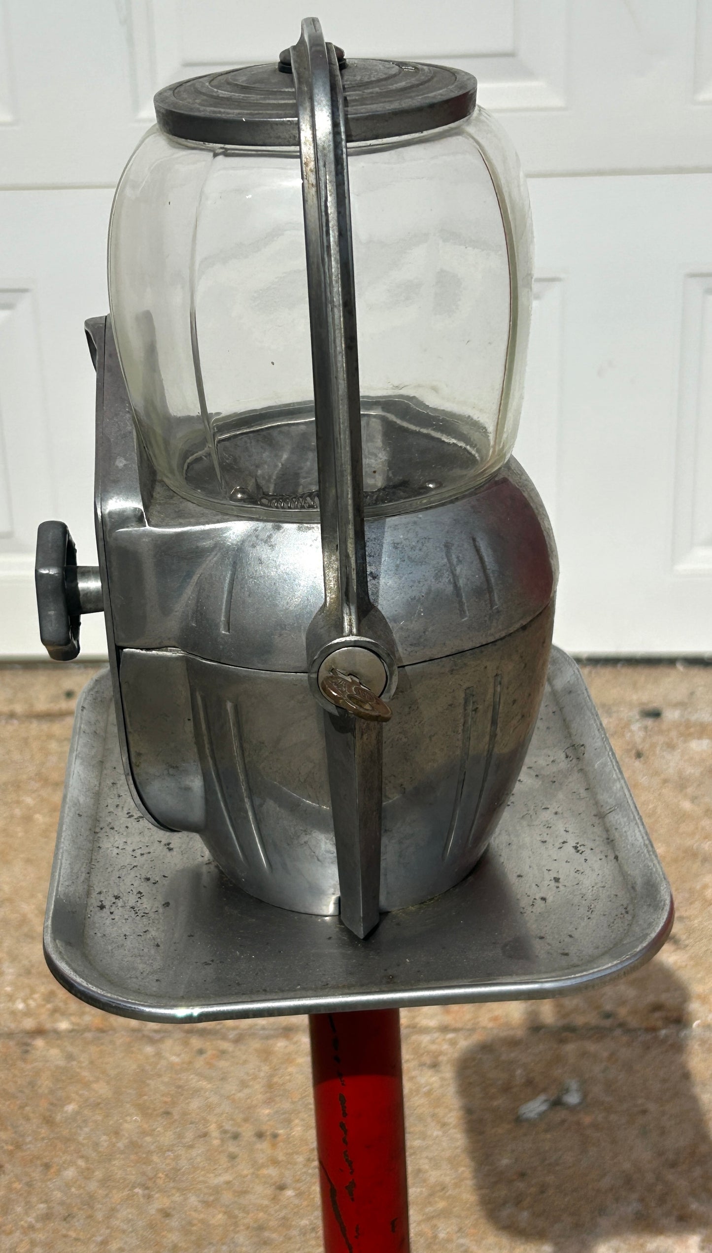 ATLAS BANTAM PEANUT OR GUM MACHINE WITH ORIGINAL STAND