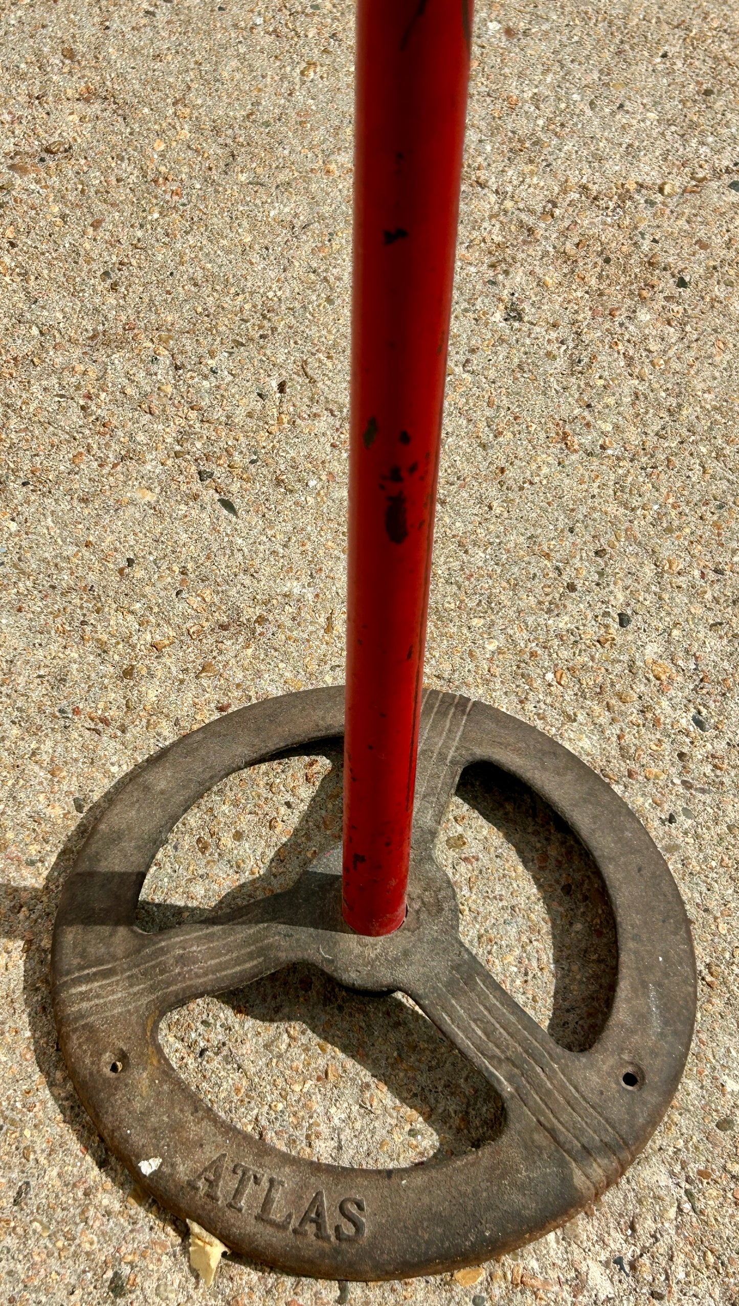 ATLAS BANTAM PEANUT OR GUM MACHINE WITH ORIGINAL STAND