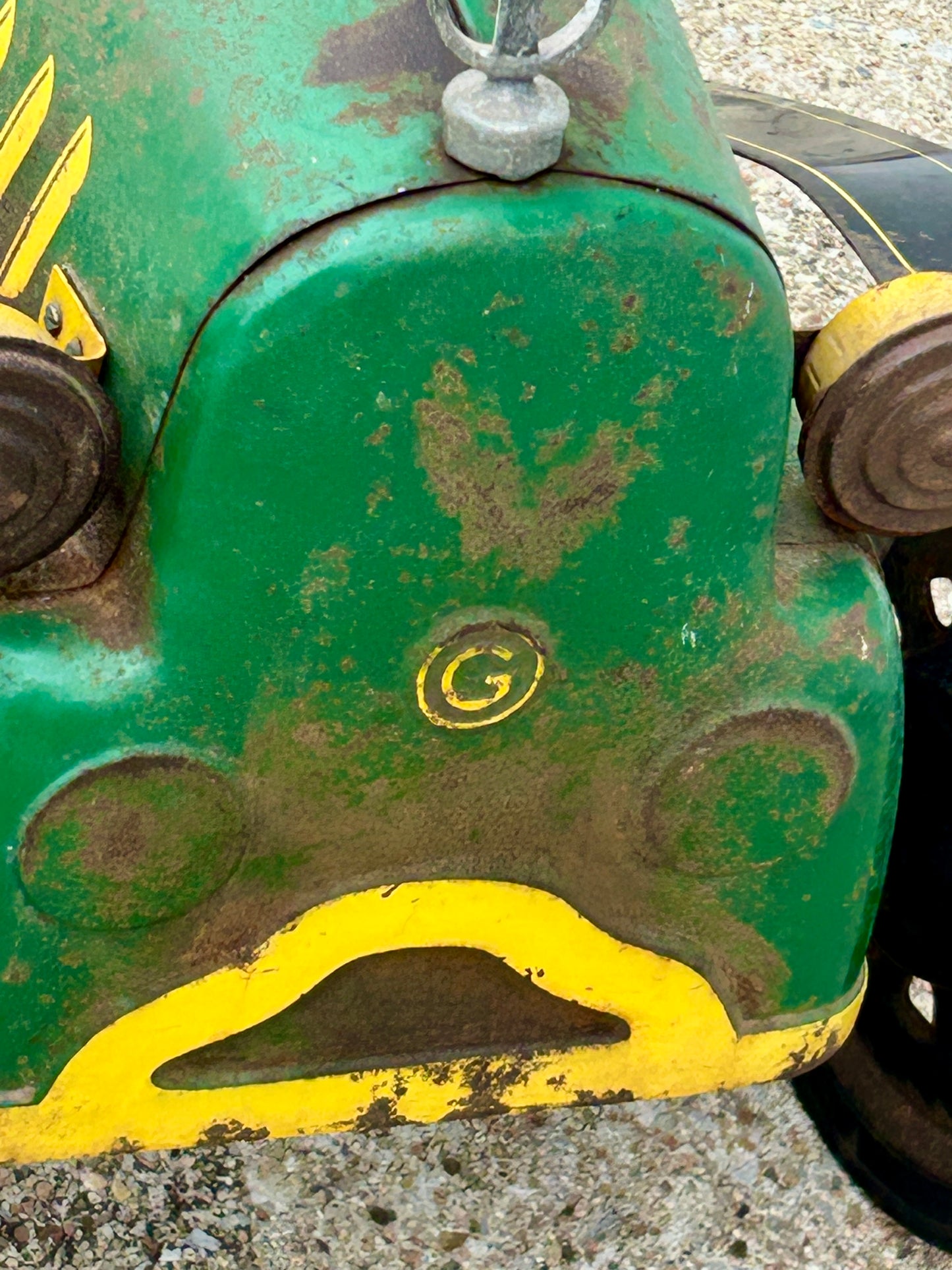 GARTON PETAL CAR TIN LIZZY