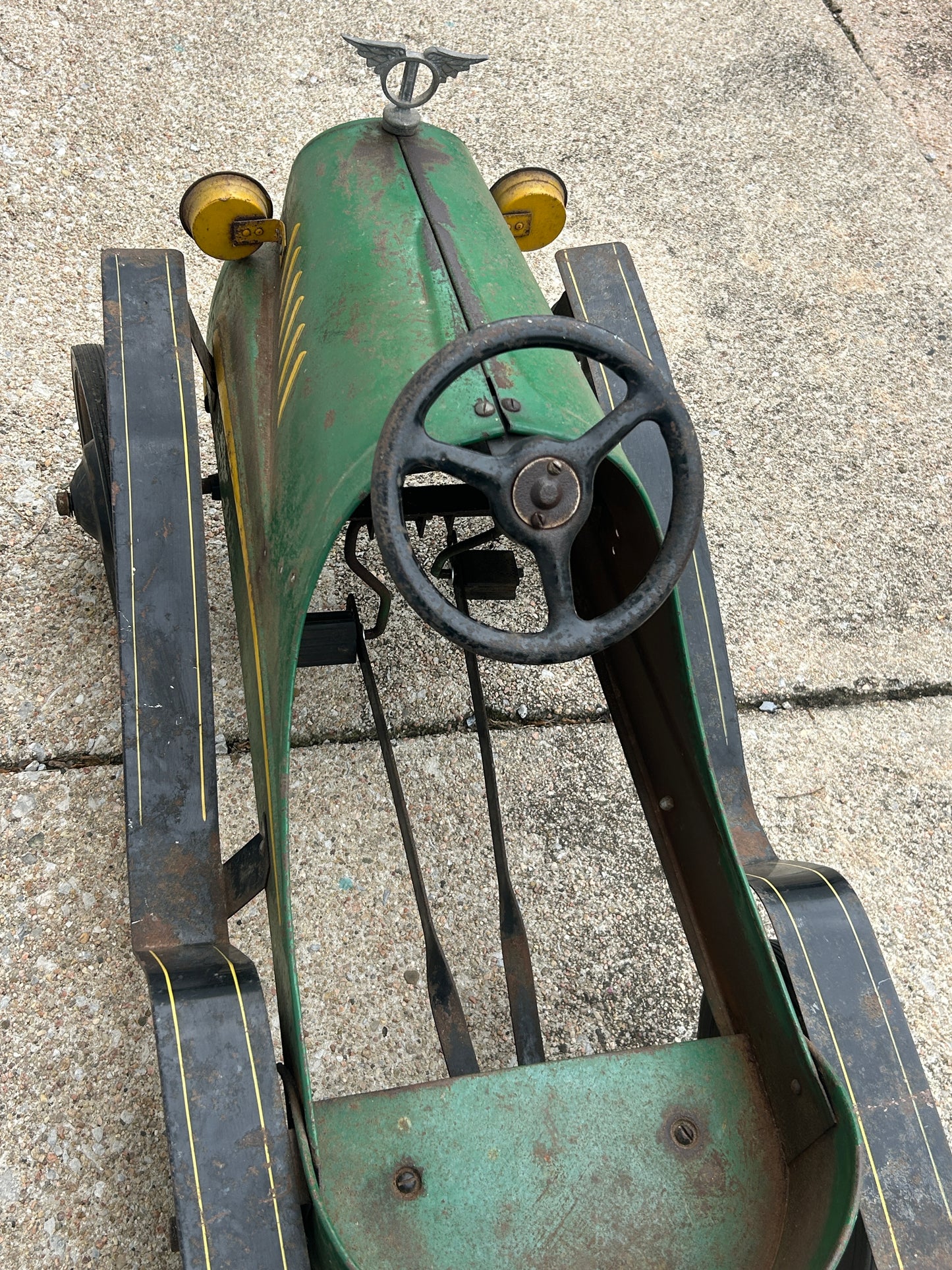 GARTON PETAL CAR TIN LIZZY