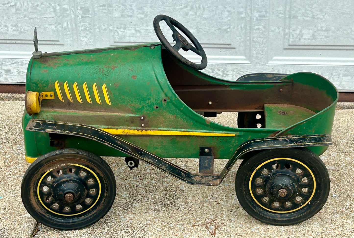 GARTON PETAL CAR TIN LIZZY