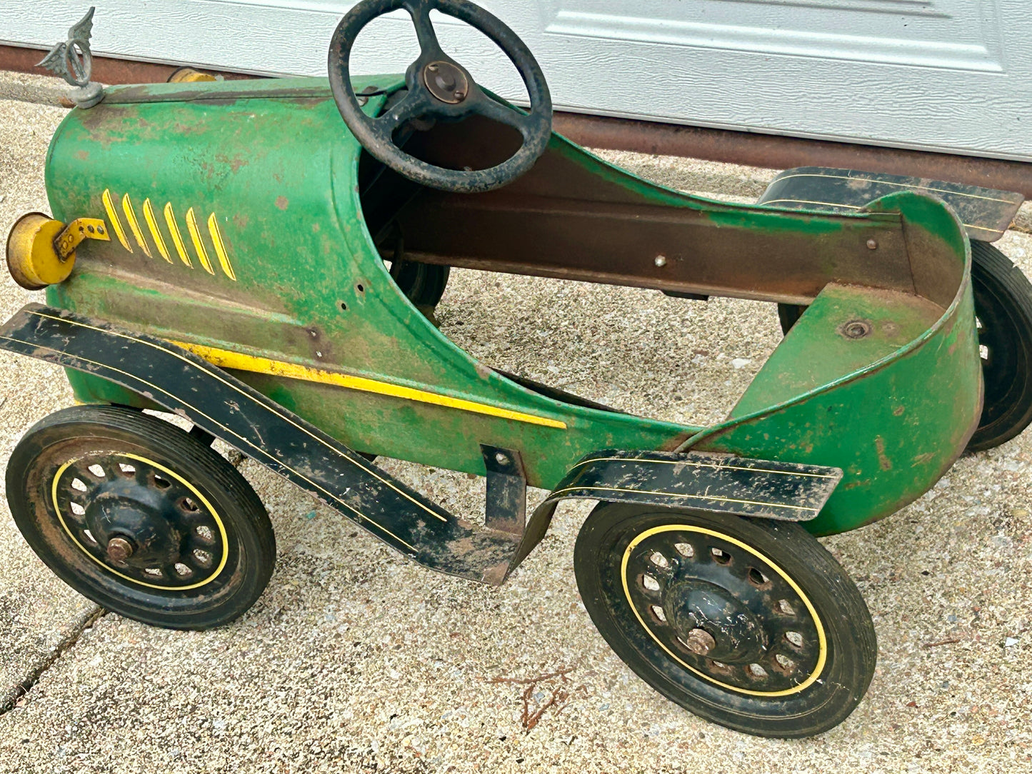 GARTON PETAL CAR TIN LIZZY