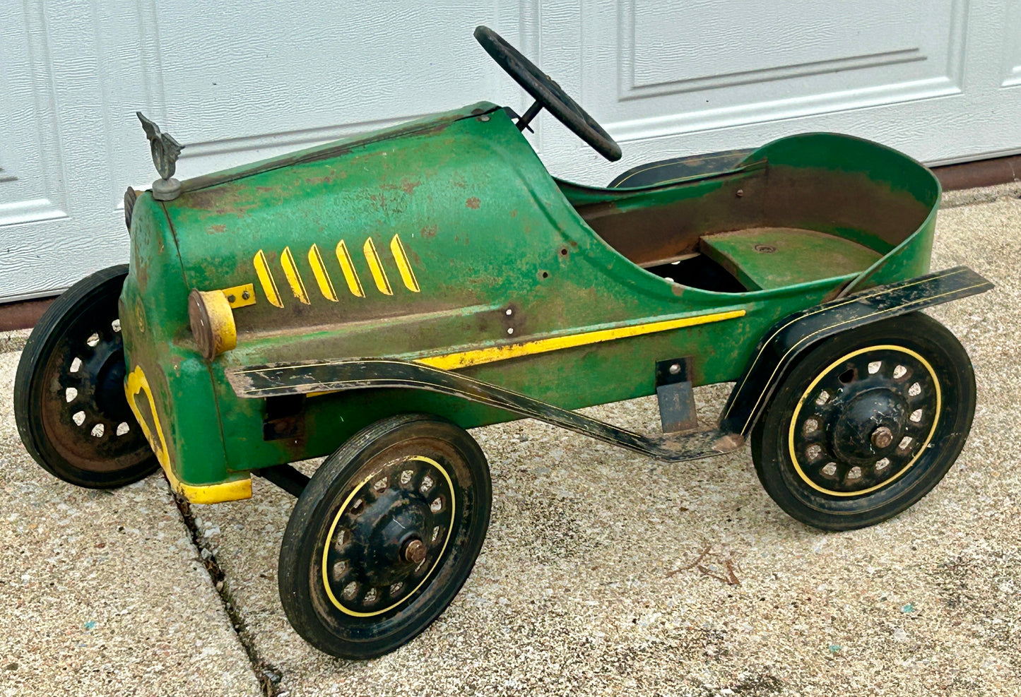 GARTON PETAL CAR TIN LIZZY