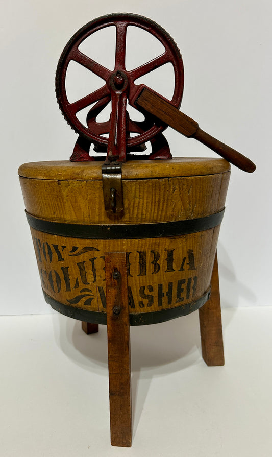 ANTIQUE SALESMAN SAMPLE OR TOY COLUMBIA WASHING MACHINE