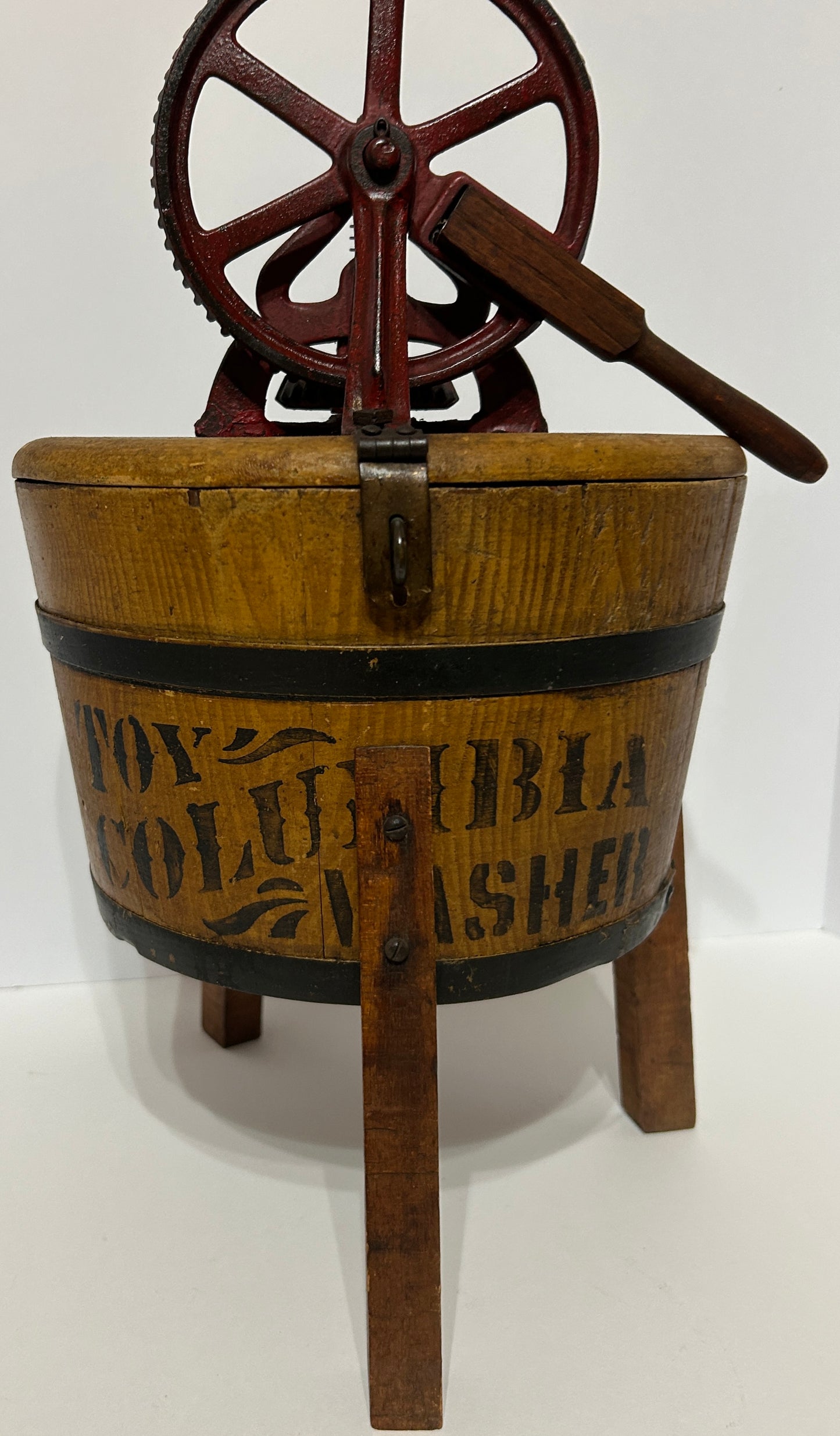 ANTIQUE SALESMAN SAMPLE OR TOY COLUMBIA WASHING MACHINE