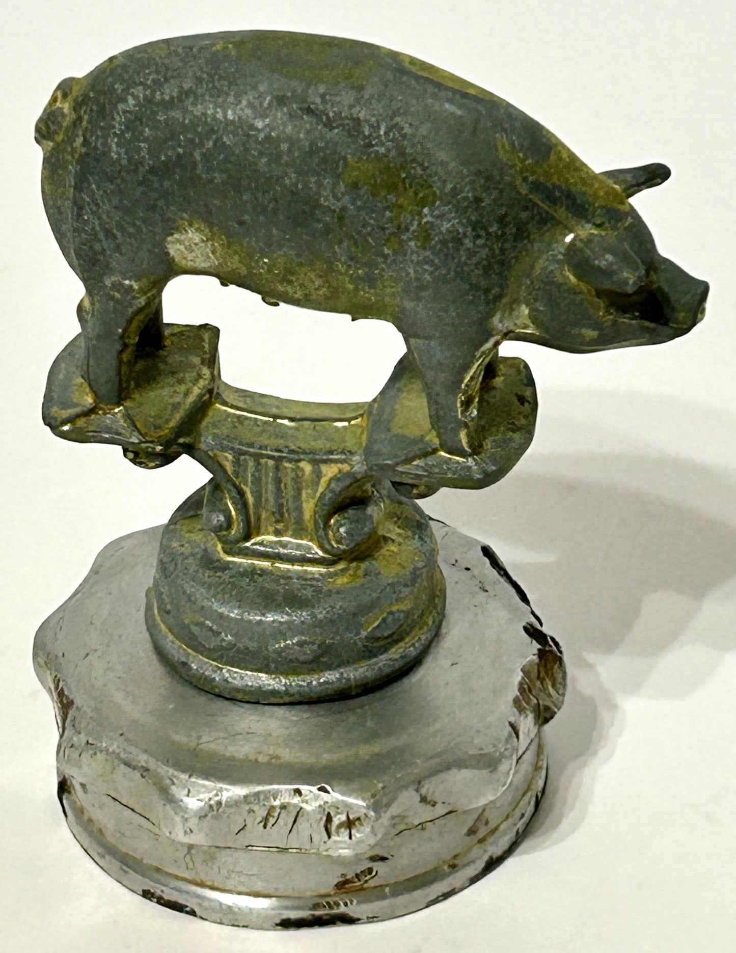 PIG UNUSUAL RADIATOR CAP ORNAMENT