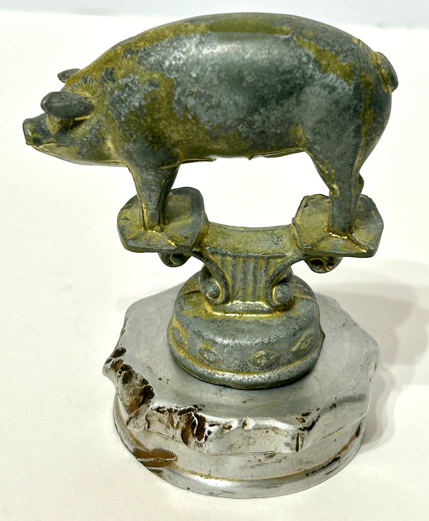 PIG UNUSUAL RADIATOR CAP ORNAMENT