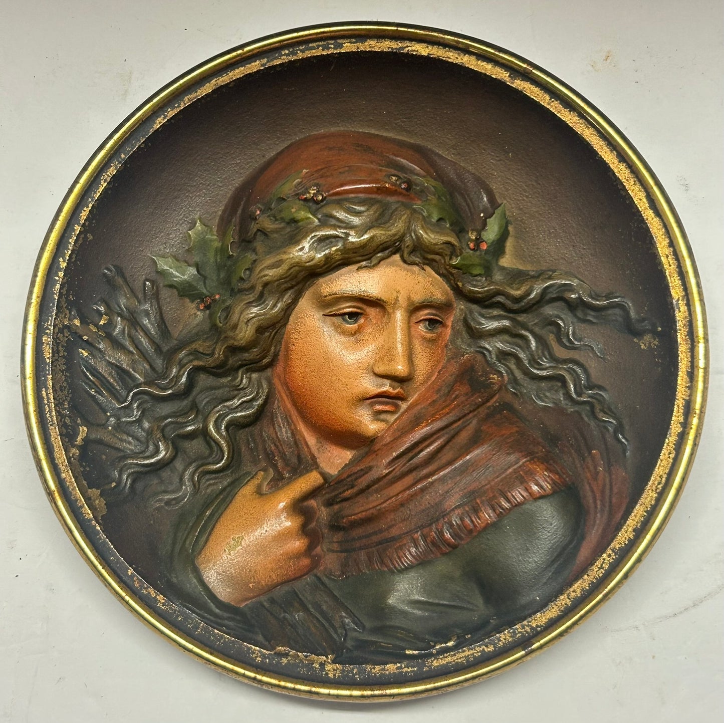 BRADLEY AND HUBBARD CAST IRON ROUND "WINTER" PLAQUE OF GIRL
