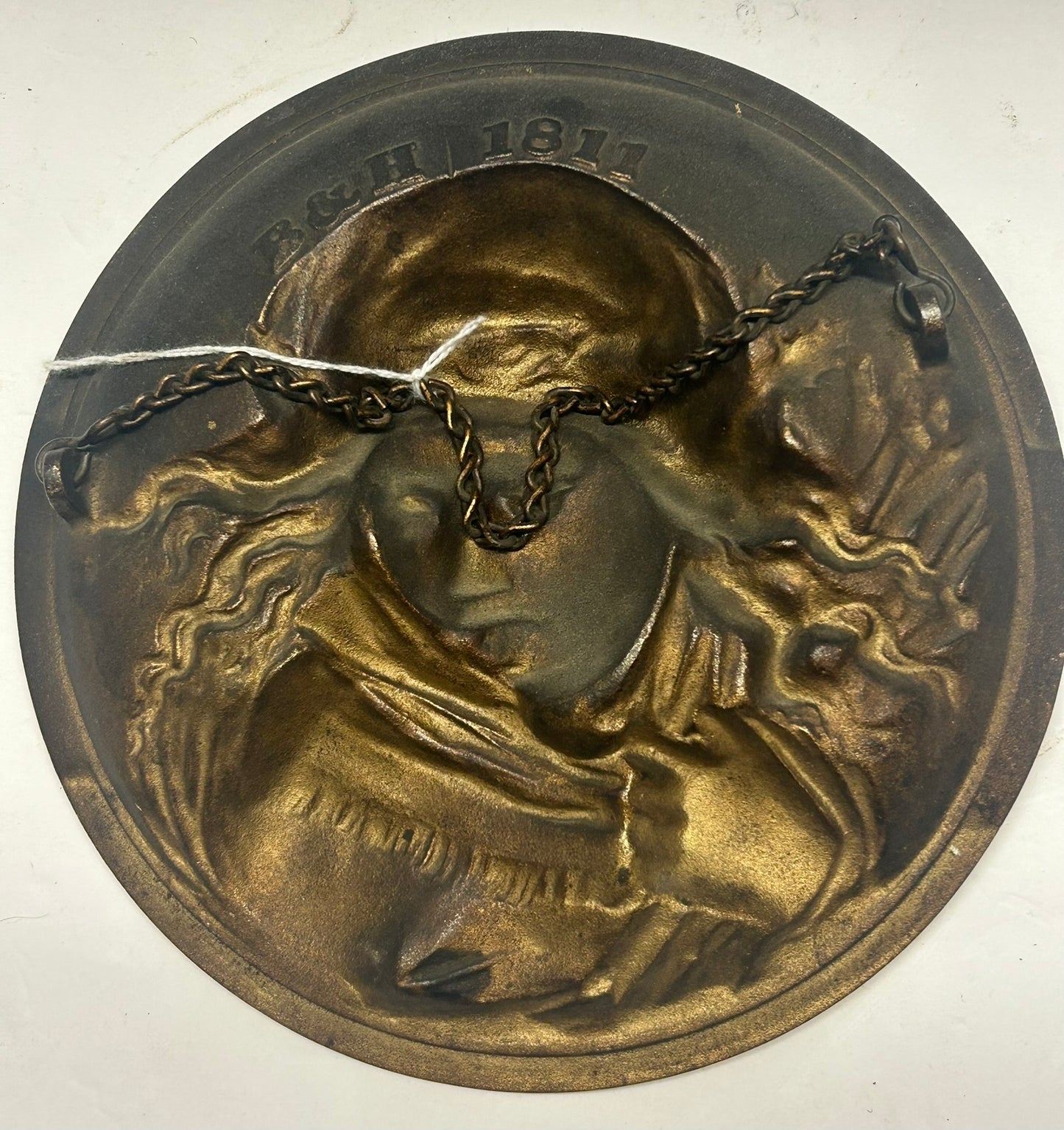 BRADLEY AND HUBBARD CAST IRON ROUND "WINTER" PLAQUE OF GIRL