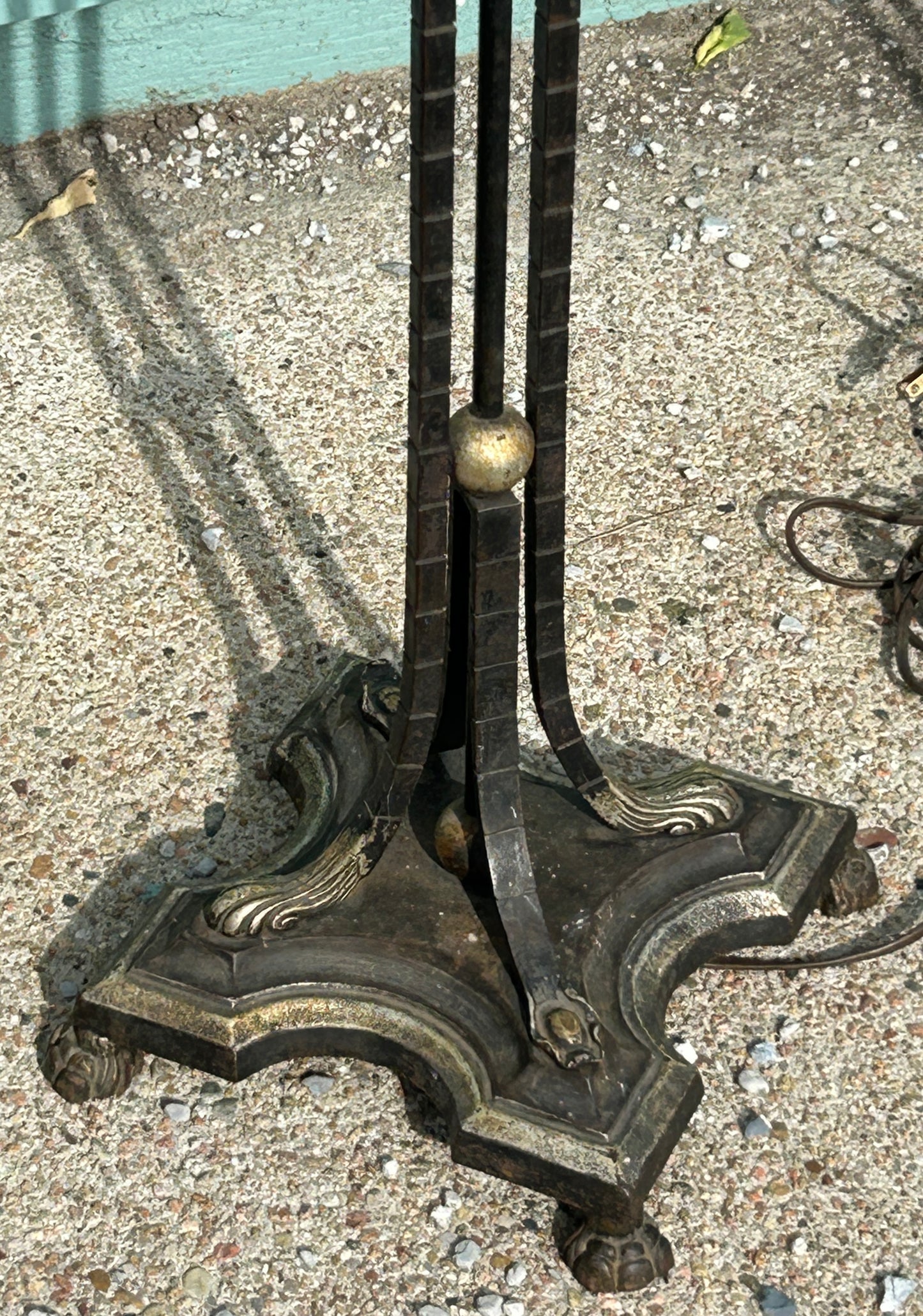 ART DECO PAIR OF CREST FLOOR LAMPS WITH MICA SHADES