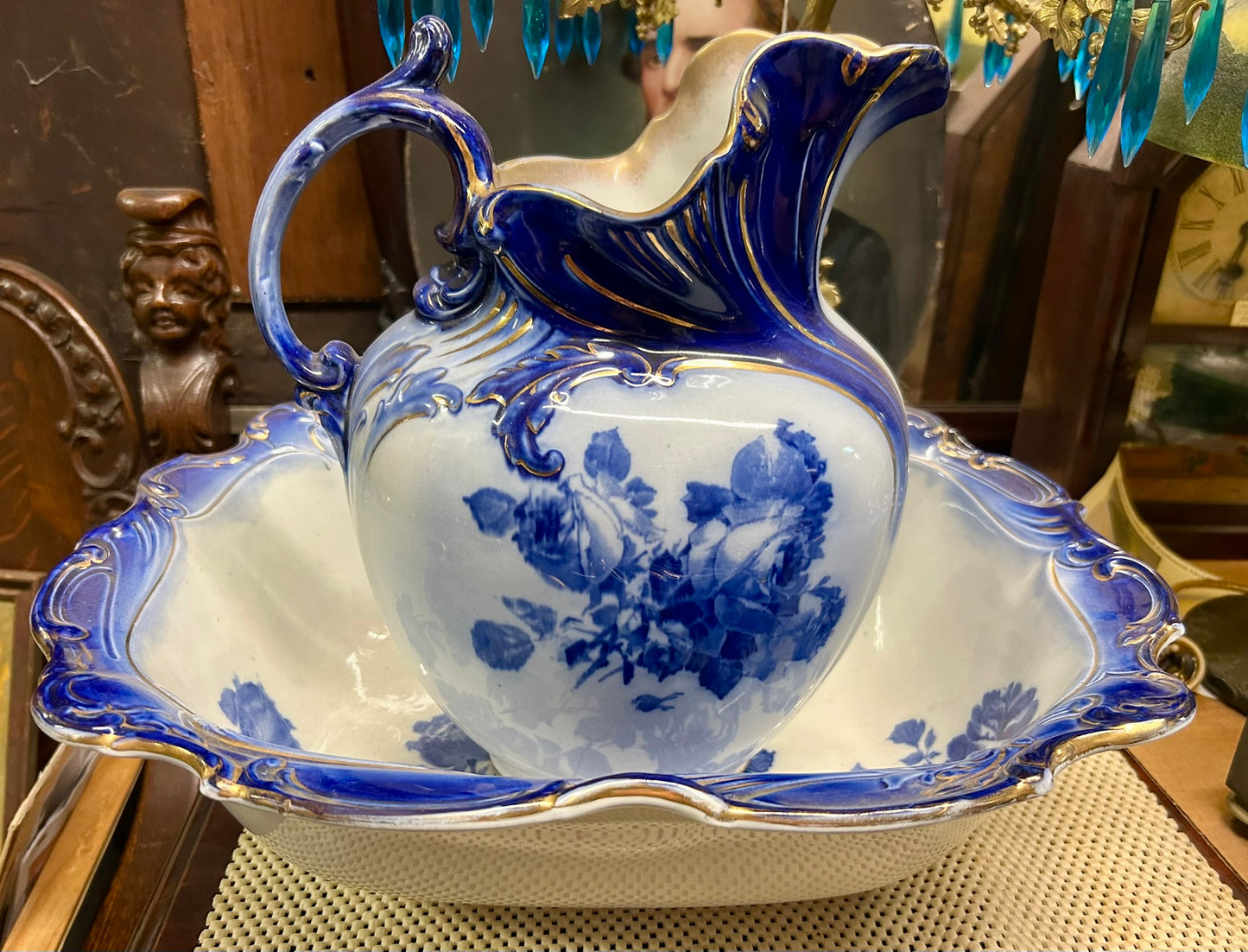 DOULTON BOWL AND PITCHER SET