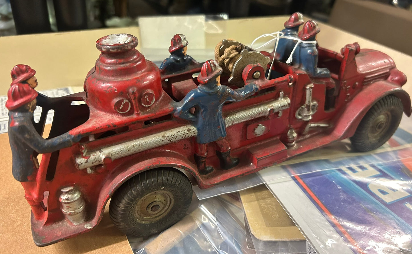 CAST IRON ANTIQUE TOY ARCADE PUMPER FIRE TRUCK