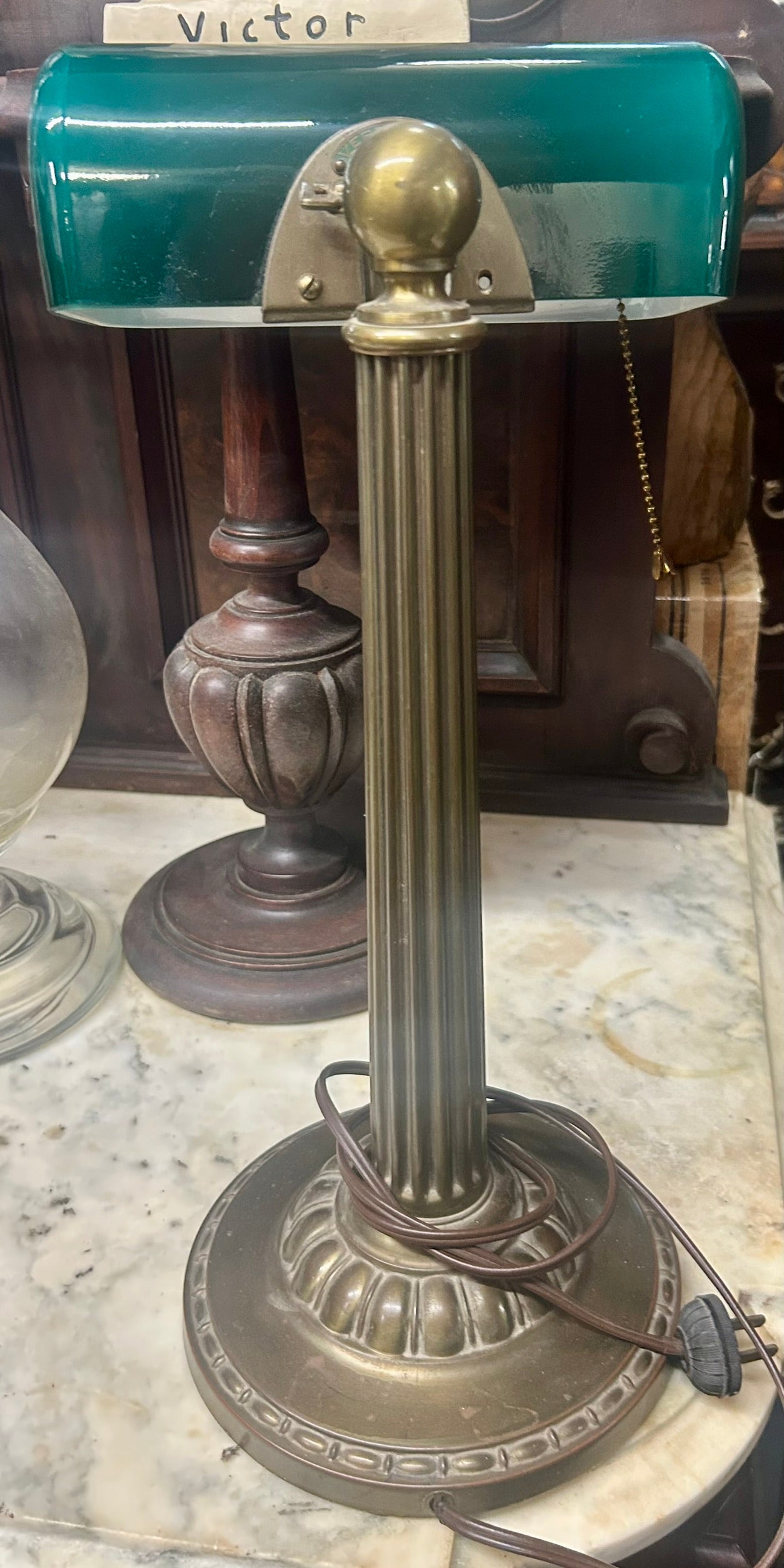 ANTIQUE EMERALD VERDELITE CO. BANKERS DESK LAMP