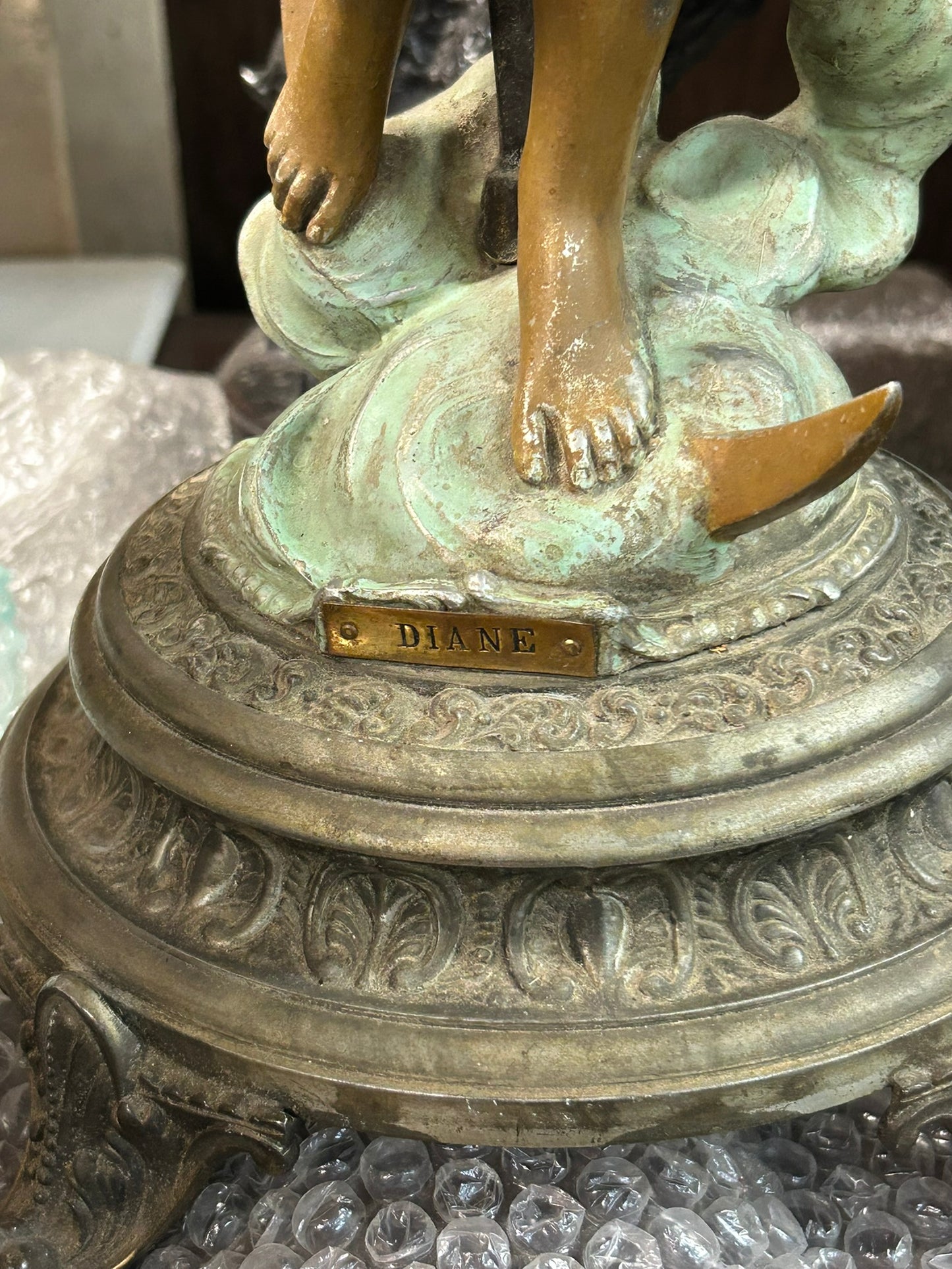 ART NOVEAU FIGURAL ANTIQUE LAMP OF DIANE