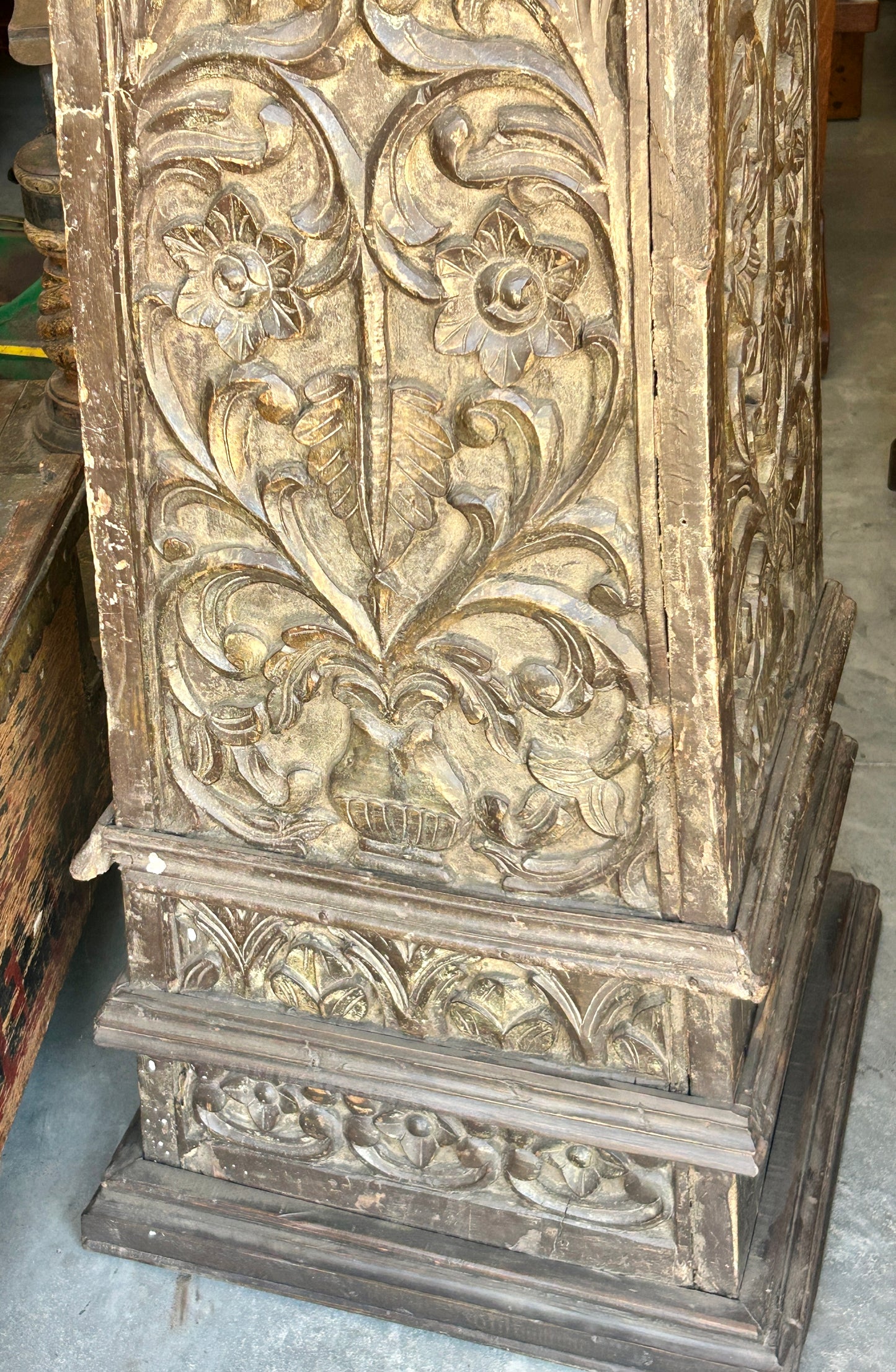 ANTIQUE CARVED LEAF AND FLORAL PAIR WOODEN  TAPERED COLUMNS